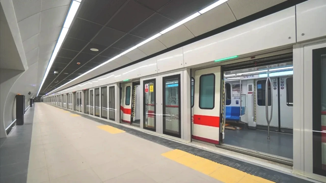 İstanbul'daki Metrolar Pazar Günü Seferlere Ara Veriyor! Dışarı Çıkacaklar Dikkat!