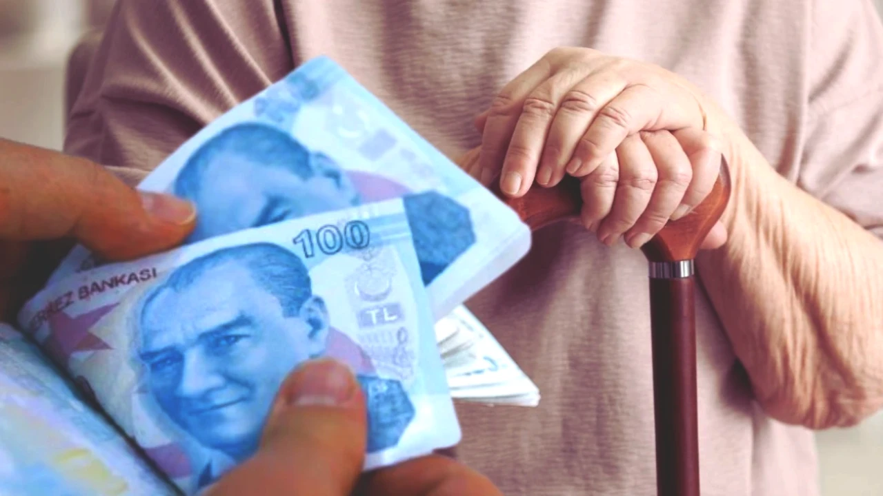 Memur ve Emeklilere Bir Zam Şoku Daha! Oranlar Belli Oldu mu?