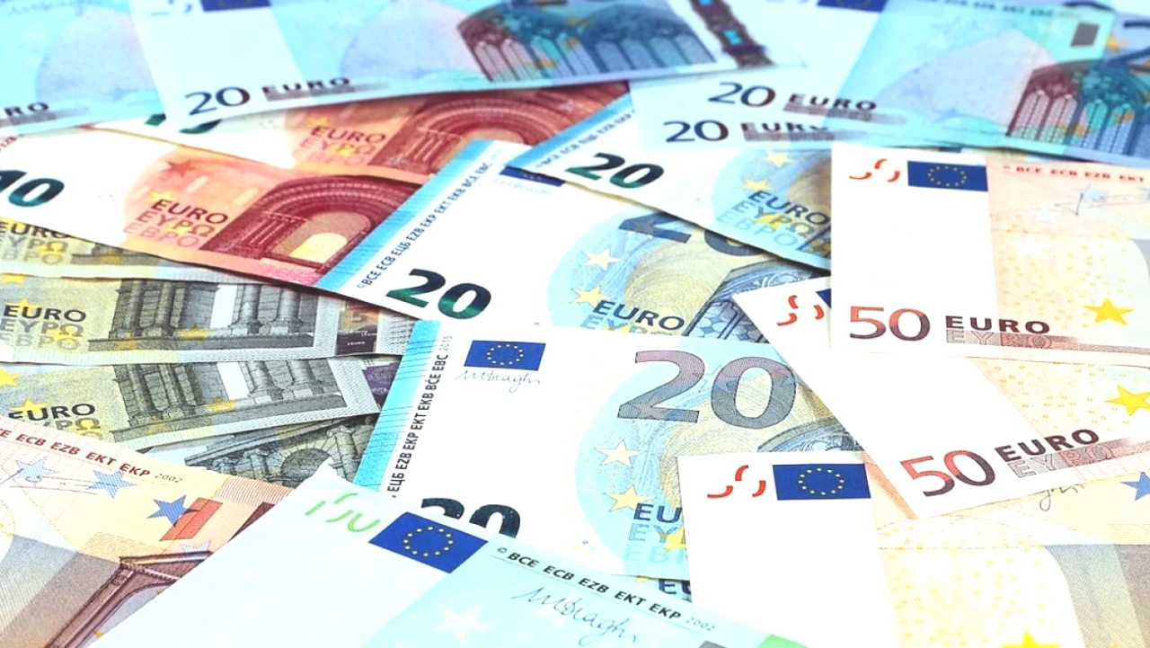 Euro Tarih Yazıyor! 1.20 Dolar Eşiği ile Zirveye Tırmanıyor!