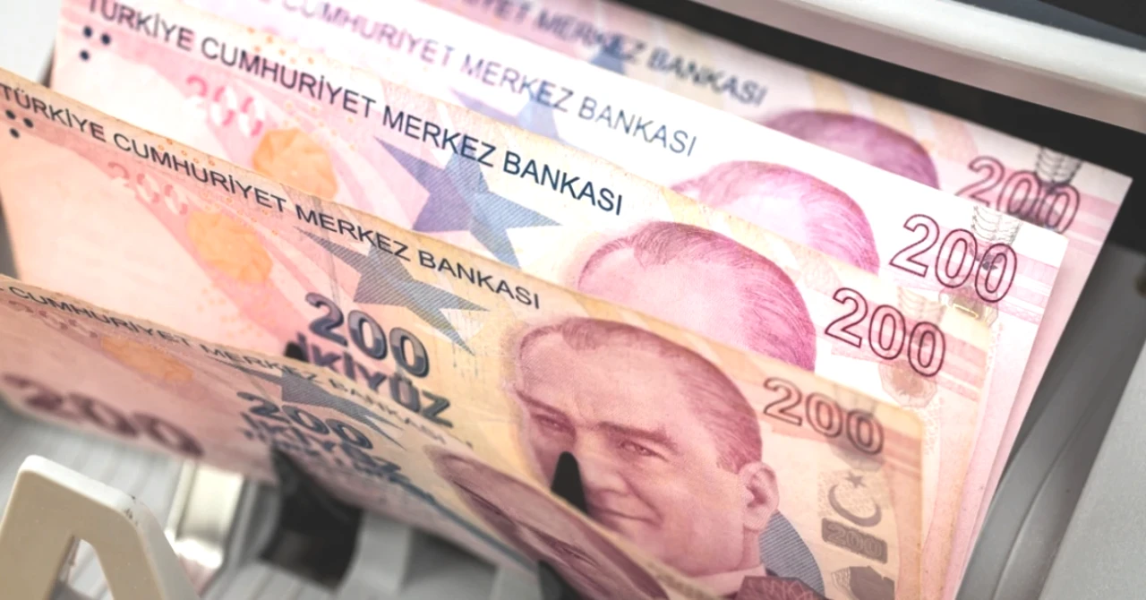 Emekli Memurların Beklentisi Bitti! Maaş Farkı Ne Zaman Yatacak?