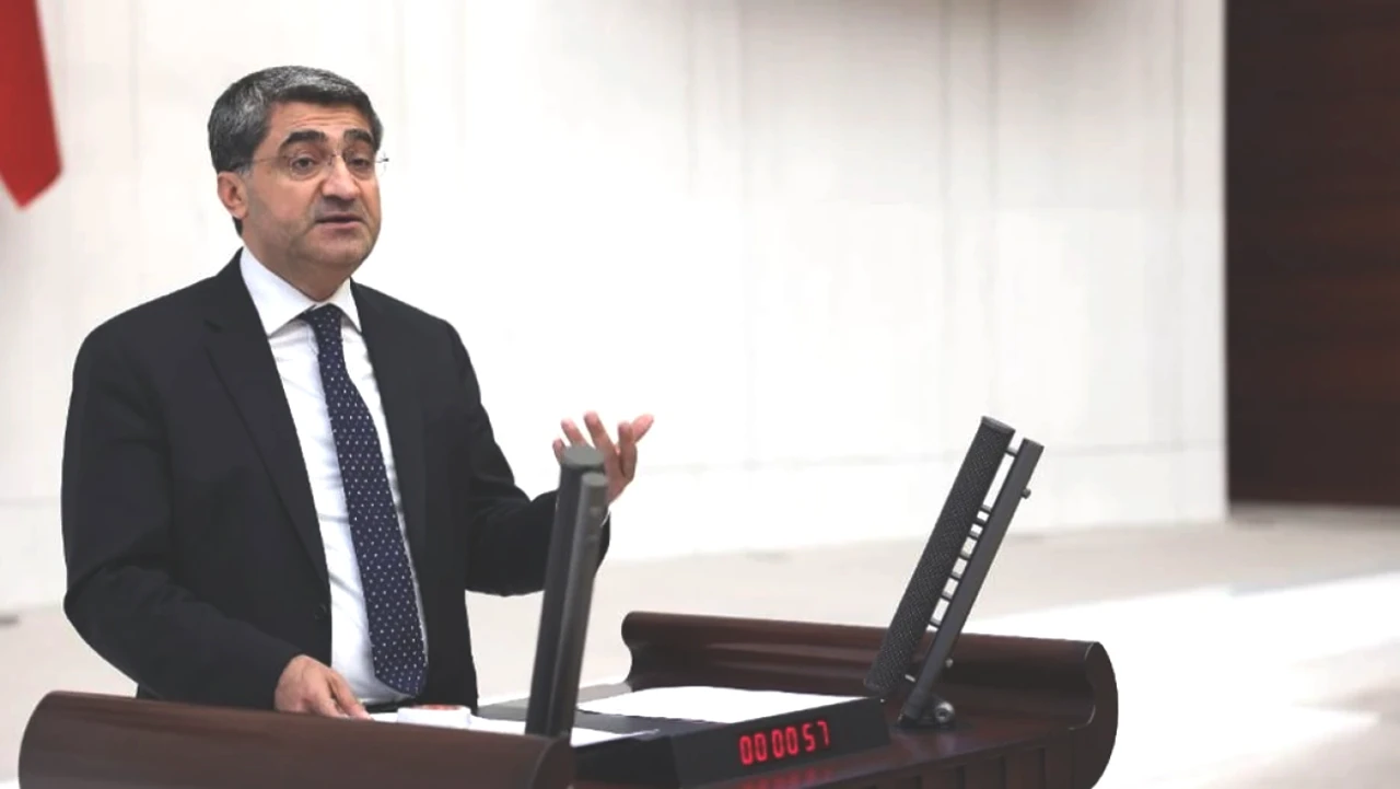 DEVA Partisi'nden Ekmen: Şirketleri Koruyan Doğa Yasasıyla Nafaka Savaşları!