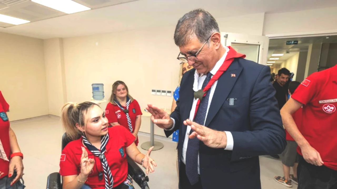 Başkan Tugay, Engelli Çalışmaları Merkezi'nde Önemli Ziyarette Bulundu!