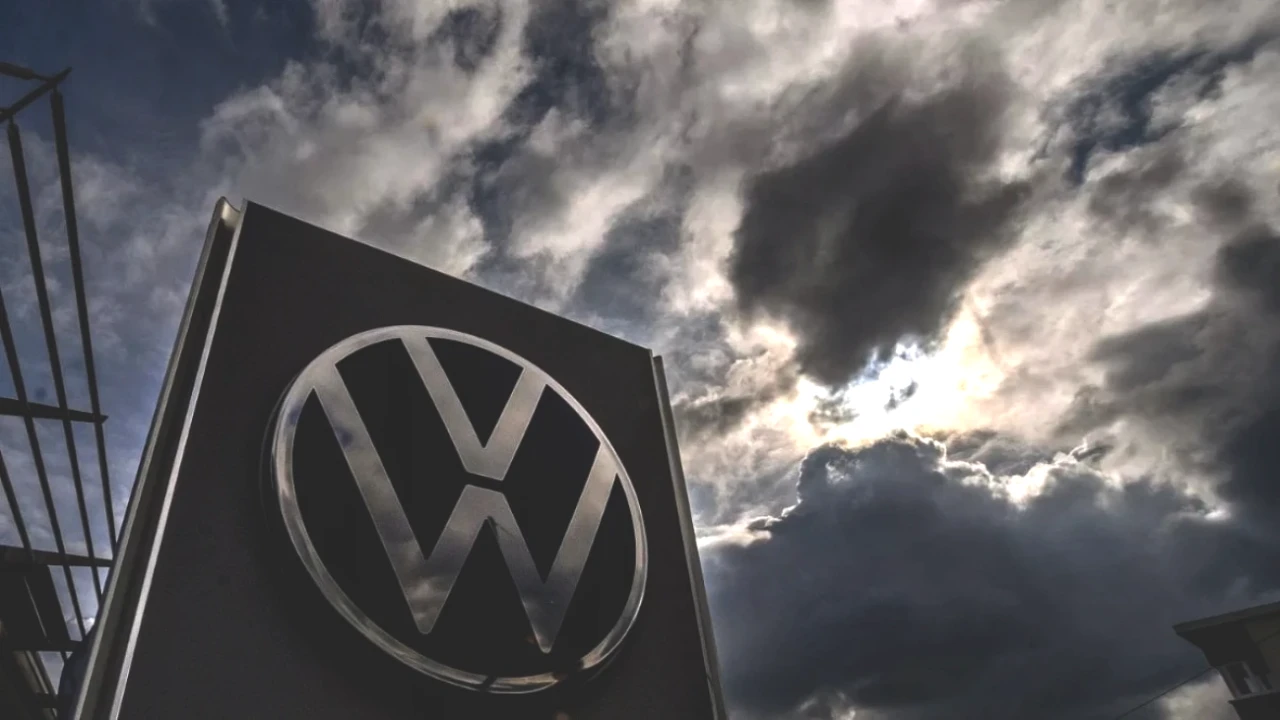 Volkswagen'dan Şok Karar! Tarihin En Büyük Fabrika Kapatma Hamlesi!