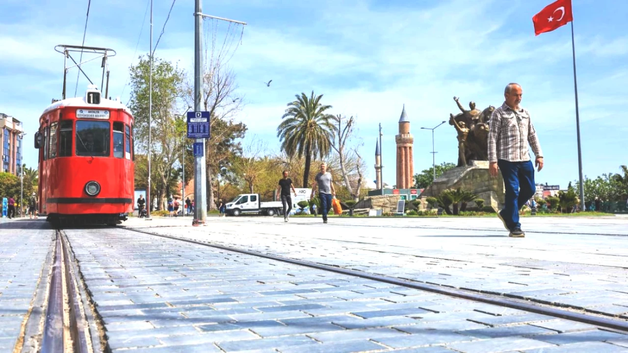Büyükşehir'de 15 Temmuz'da Toplu Ulaşım Ücretsiz! Kaçırmayın!